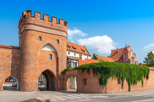 تورون، شهر قرون وسطایی لهستان