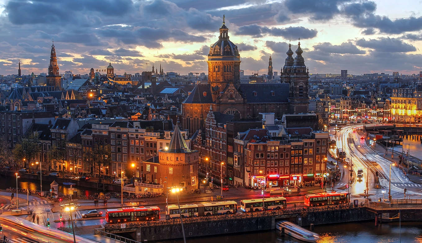 هزینه سفر به آمستردام هلند