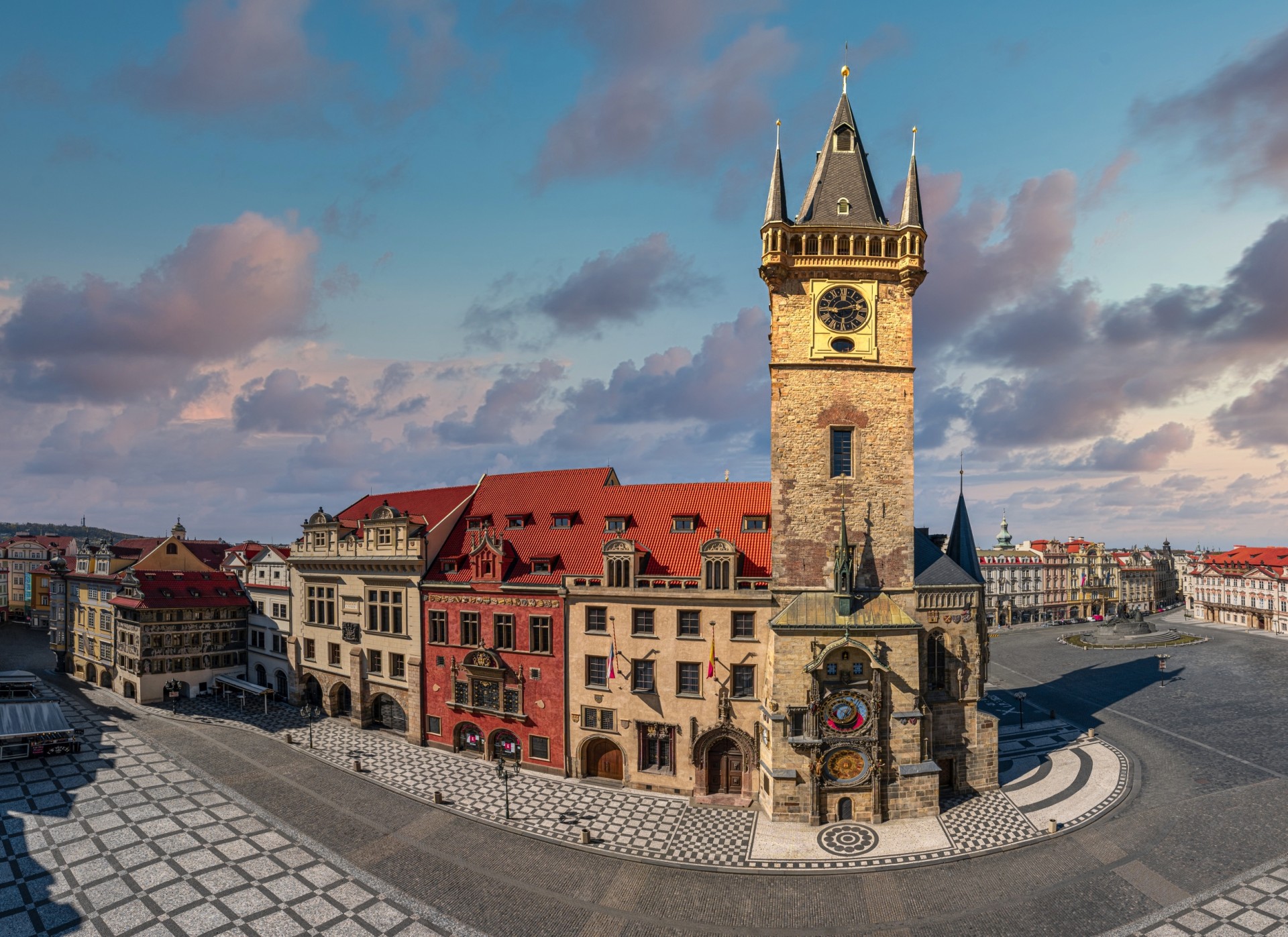 میدان قدیمی شهر پراگ، جلوه ای از تاریخ چک