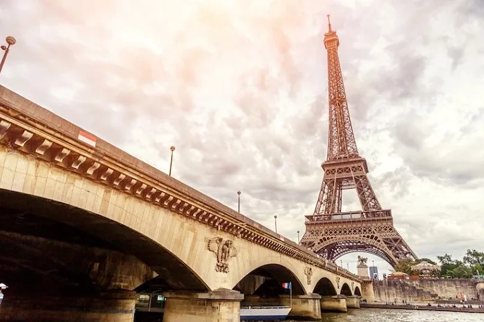 راهنمای اخذ ویزای توریستی فرانسه 2024
